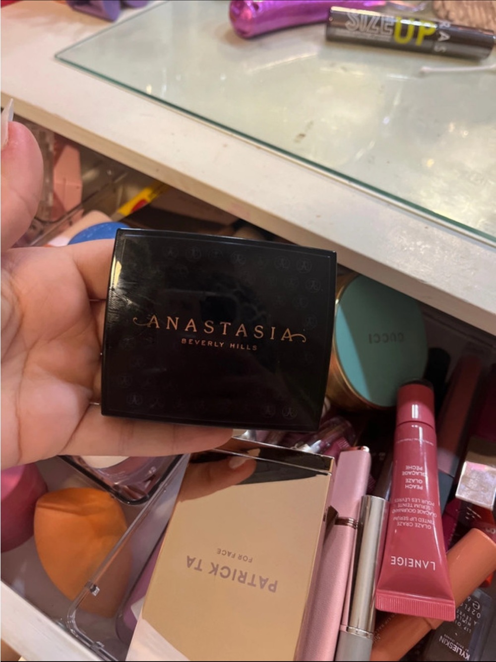 Anastasia Beverly Hills Compact - Black with Rose Gold Logo